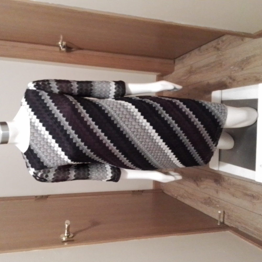Studio One New York dress, black, white, plum, size 8.